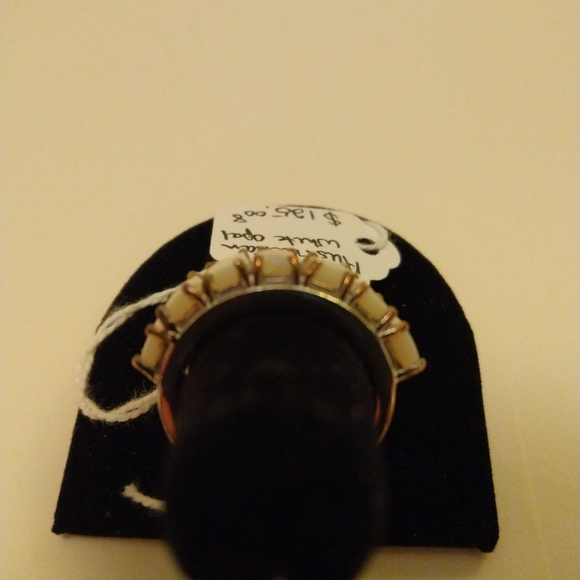 Australian White opal. New . Size 8 - Picture 2 of 3